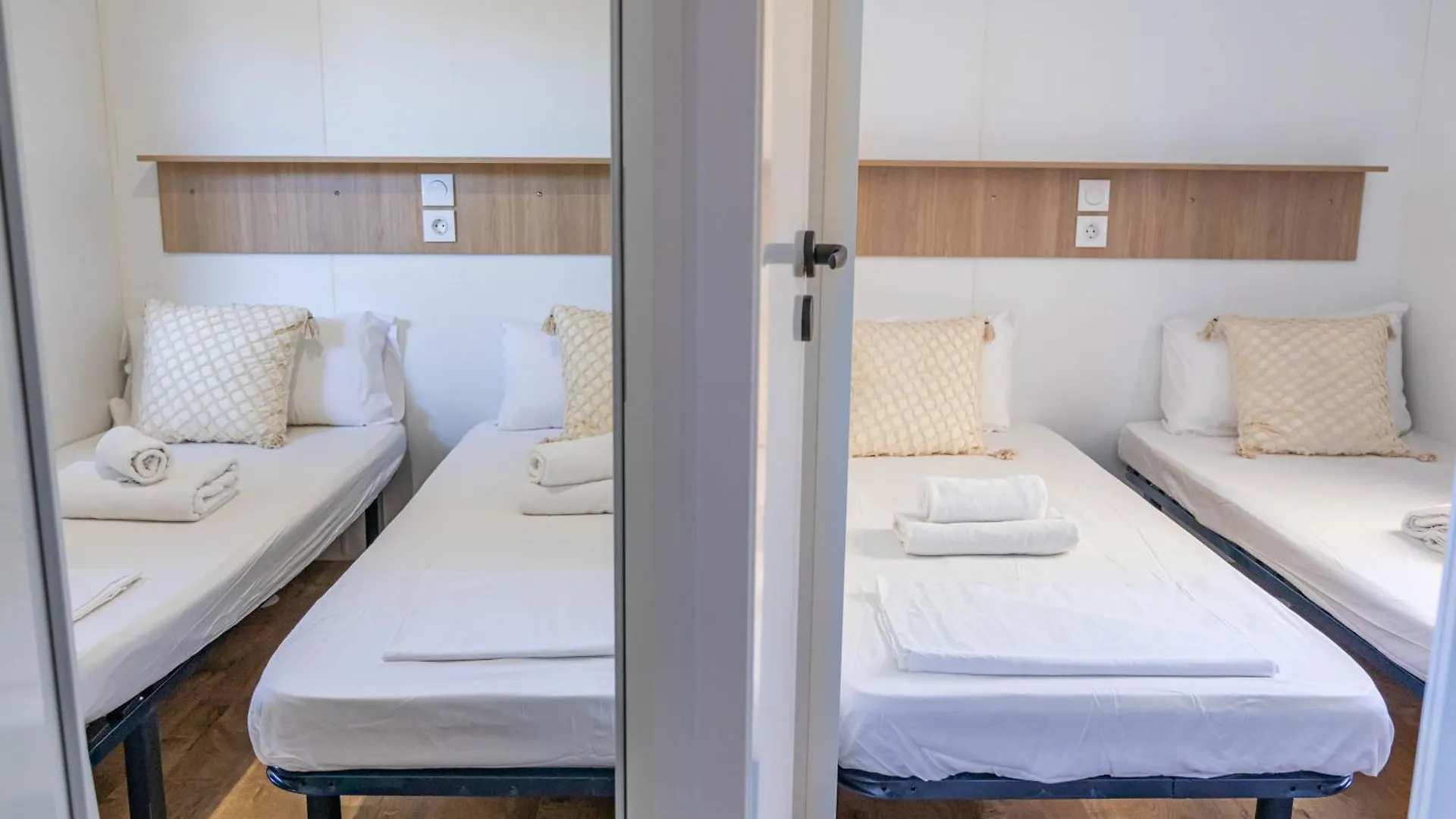 Holacamp Sitges Garrofer Campsite