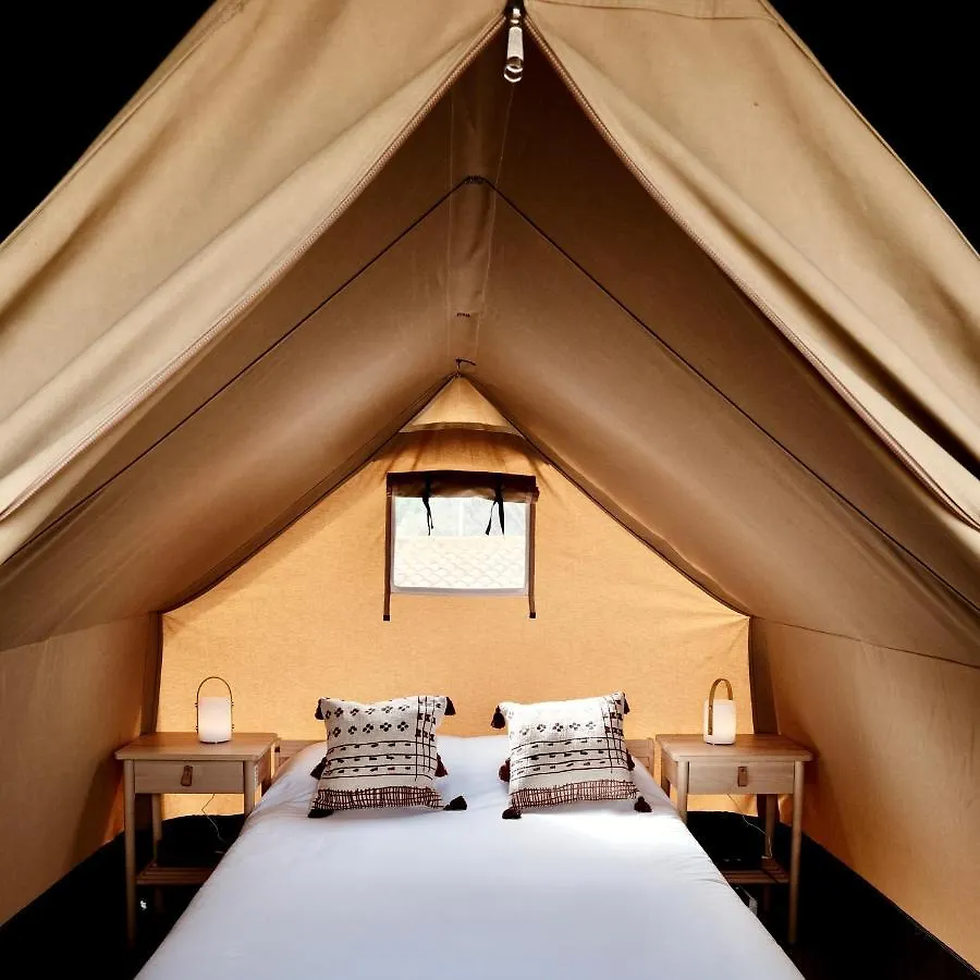 ** Camping Holacamp Sitges Garrofer Spanje