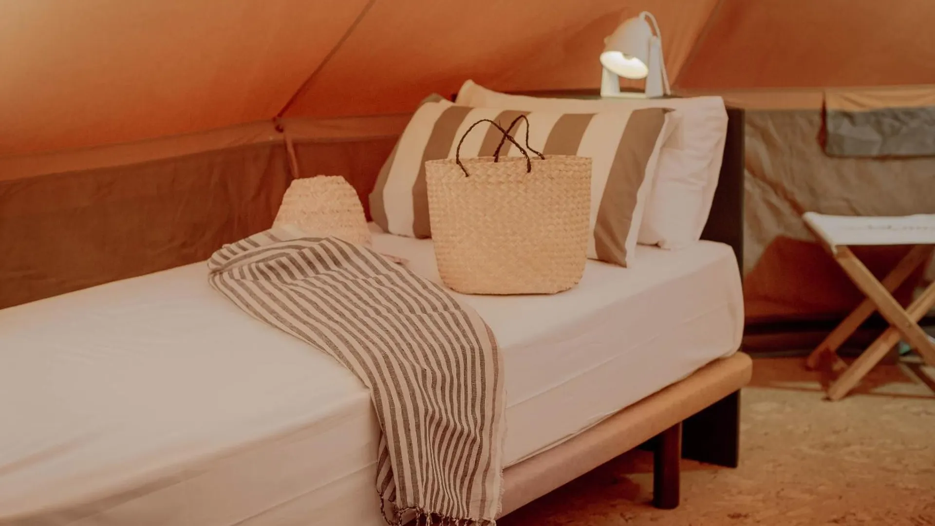 Holacamp Sitges Garrofer Camping