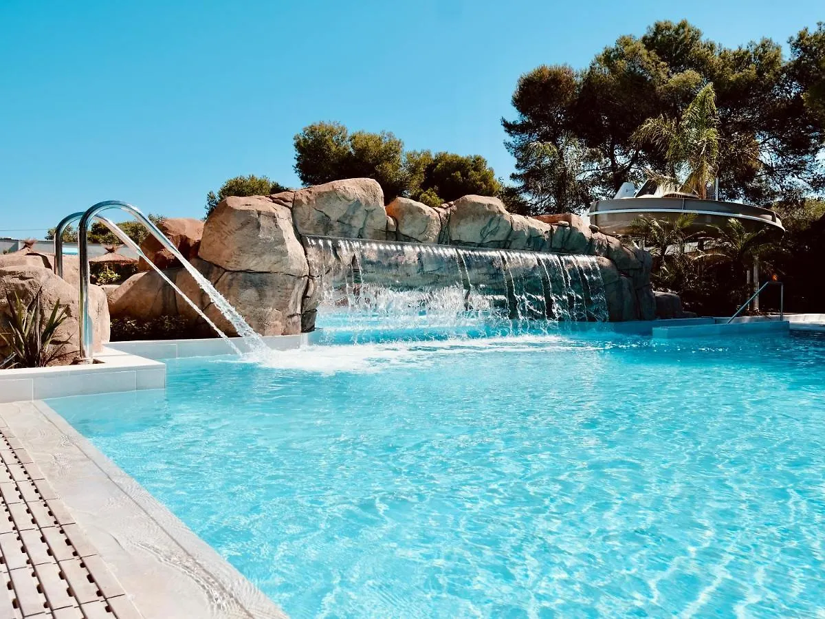 Holacamp Sitges Garrofer 2*,